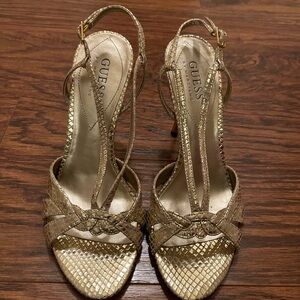GUESS METALLIC GOLD STRAPPY FORMAL HEELS